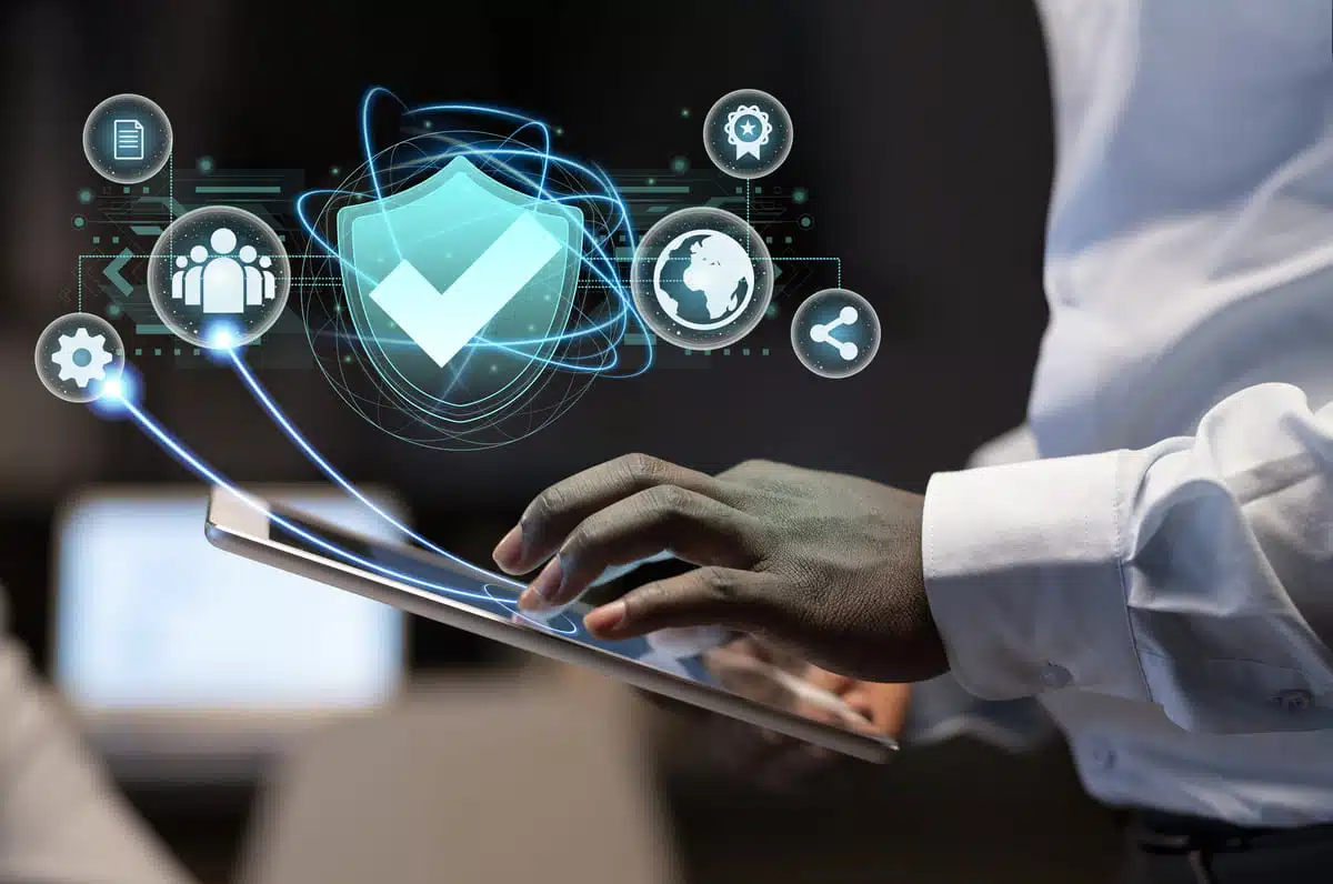 Vincenzo Calabro' | L'Intelligenza Artificiale per l'ottimizzazione della Risposta agli Incidenti di Cybersecurity: vantaggi, applicazioni e prospettive future